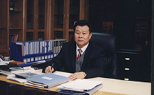 “做企业就像爬山”——访幻影电子体育_幻影（中国）董事长李建华