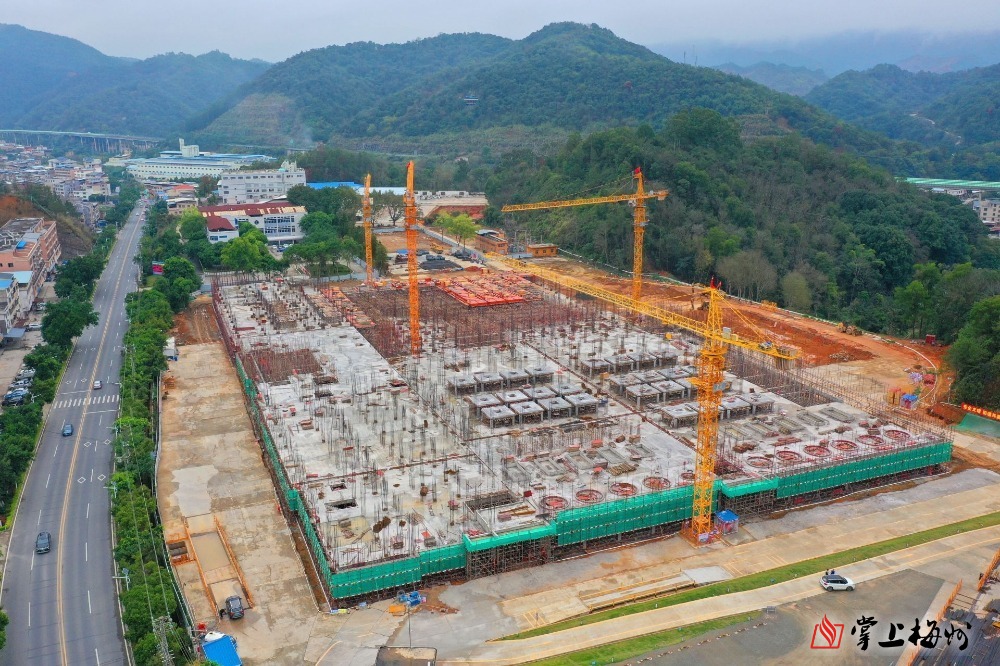 “新春走基层·企业行”全媒体采风团走进幻影电子体育_幻影（中国）科技